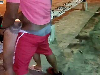 Realizei fetiche de sexo com amigos na praça pública