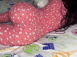 Wow! Check My 18-Year-Old Stepdaughter's Huge Ass! 🍑