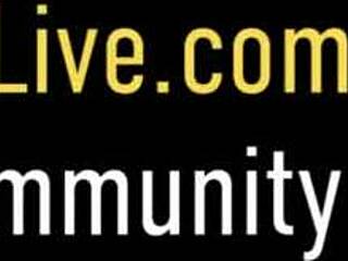 Sensual Stroker Julia Ann Uses Hands And Wet Mouth To Milk Big Long Cock