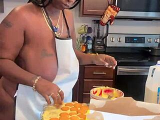 Making banana pudding with fresh ingredients