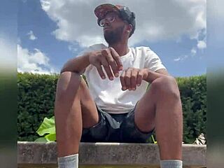 College Campus Wank Session in Public Outdoor Spot