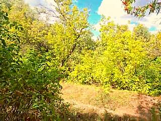 hey guys, pleeeease don't stop, cum inside me now!