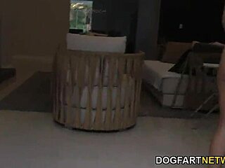 KEISHA GREY FUCKS MR KINGS BLACK COCK