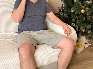 ناديتها شرموطة في رأس السنة وجت الأخت الشقيقة لمتعة روسية هاوية