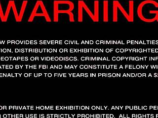 ストレートのチェコ人学生が初めて巨大チンポでゲイセックスを試す