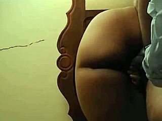 Culona Rica Shows Big Natural Tits and Ass