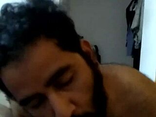 Indian Muslim man performs deepthroat on gay partner