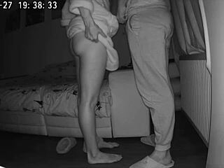 OMG, manžel přistihl ženu při šukání s nejlepším kamarádem, totální zrada! 😱