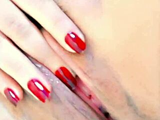 Saya nak pancut dengan kau dalam adegan pasangan gay amatir teroka bontot besar dan faraj