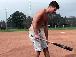 埃米特和猛男激烈基佬大战