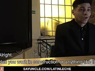 Uff, najel sem Dannyja za gradnjo, pa mi je na koncu dal fafanje