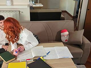 Yo, ich knall meine schüchternen Teenie-Klassenkameradinnen in wildem FFM-Dreier!