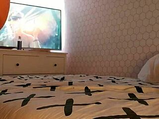 French phrase for sitting firmly on a large object