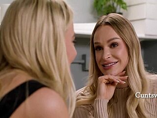 Feeling that lunch break lust with a cute office teen?