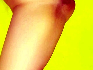 Termino follando con chica infiel del centro comercial, quieres verla?