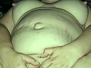 Dialogic-Provocative Milf Toys Her Soft Spot, Wanna See Her Cum Twice?