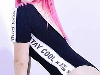 novinha offers her virgin ass for first-time anal play