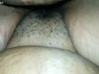 Having fun with my older woman’s pussy