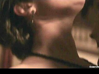 OMG, Tinarie Van Wyk-Loots in Women in Love Ep2 2011 is just too hot! 🔥