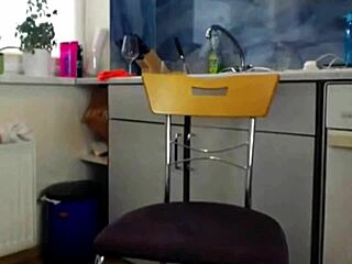 Sexydea nails an intense plugged orgasm on webcam