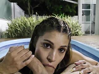 vacaciones en brasil, me folle a mi y hermanastra en la ducha pública 😈🌴