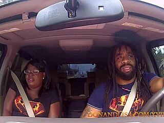 Lisa Rivera Gives Don Whoe Sloppy Head in Jacuzzi Bath