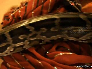 dancing in erotic style with my milf friend