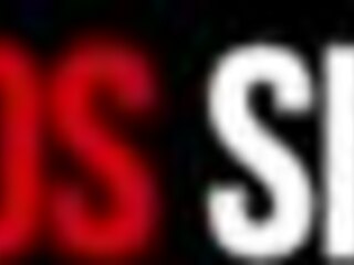 Dövmeli sarışın milf arkadaşıyla zevkli vakit geçiriyor