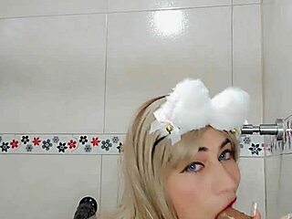 Wow! Rica Pollita Transexual Slamming Hard with Pene!