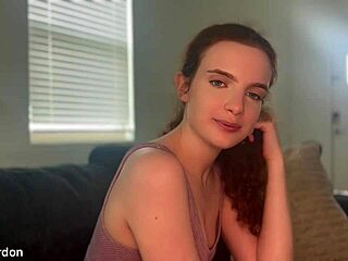 마리나가 치료 세션에서 BBC 갈구해