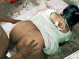 indian desi bhabhi sneaks dildo play with horny teen boys