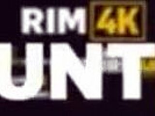 Hé, kijk hoe die cuck zijn chick ziet neuken tijdens fotosessie!