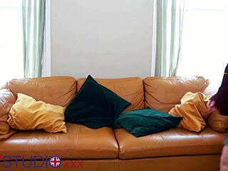 yo, 18yo ellie shou bangs herself in cute cosplay uniform! 😍