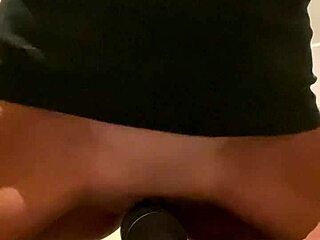 Man, I’m getting off alone with my vibrator... no one’s watching! 😜