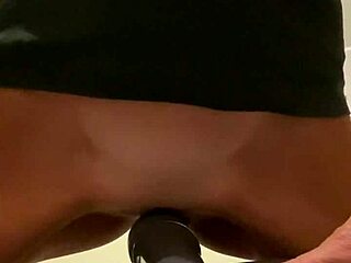 Man, I’m getting off alone with my vibrator... no one’s watching! 😜