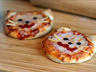 3D Binaural Chubby Blowjob Devouring Like Pizza