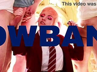 Damn! Teen in Cosplay Gets Railed Behind Twin’s Back