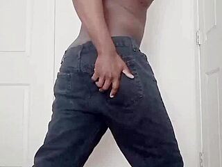 Humbling myself by spreading ass for you while practicing for followers