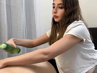 My Employee’s Cute Girlfriend Massages Me, Then We Bang While He’s Away