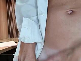 Sloppy outdoor work break