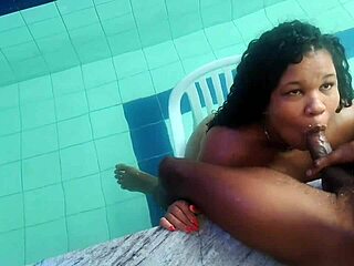 Bbw gostosa riding chair hard 'til creamy finish in MOUTH