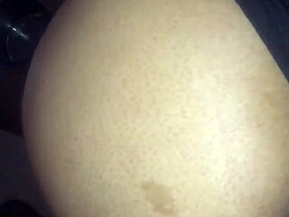 الطيز الأكبر في فيلي تحصل على قذف هائل بعد كريمبي طيز