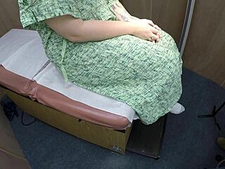 Violet C's Vaginal Pump POV Experience