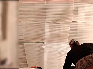 Wow, no panties on curvy maid bending over while spied on live