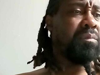 waking up with old-school buddy cubby feels so lovely every morning.