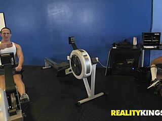 Xori Vera's workout turns into latex sex at the gym 💪🔥