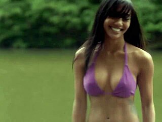 Donnabella Mortel Poses as Sexy Bikini Babe at Freshwater 1080