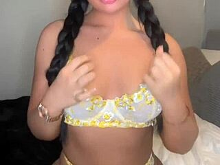 Slutty British Girlfriend Gives Wild Horny Experience! Wow!