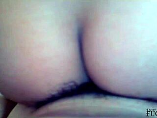 screaming girlfriend takes anal with ripped clothes in homemade clip