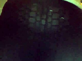 Big booty wife dances, shaking her ass with pure joy